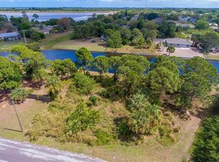 105 Capri Ave, Sebastian, FL 32958