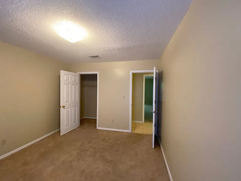 24 Neptune Dr — Photo 29