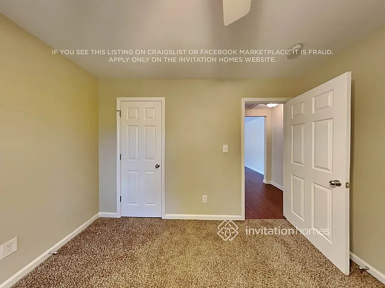 447 Grenier Ter — Photo 12