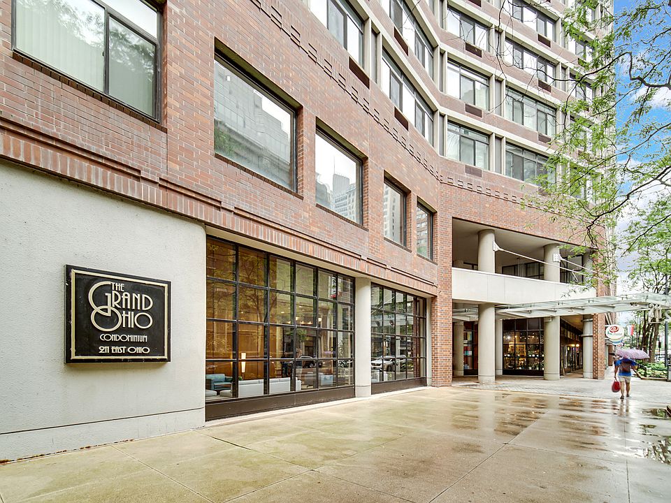 1st image of 211 E Ohio St APT 1715