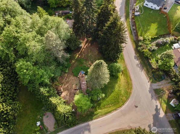 2844 Sunlight Drive, Clinton, WA 98236