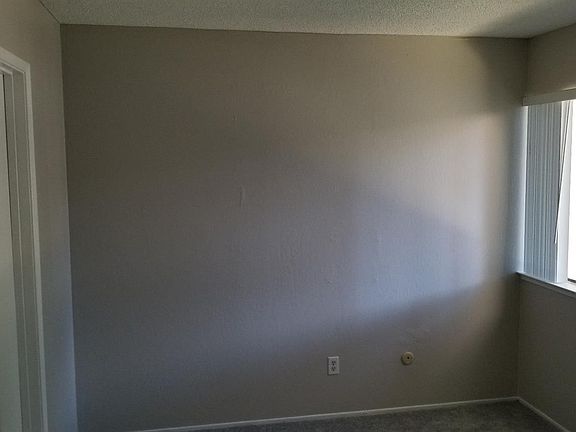 4th image of 5052 Greenberry Dr