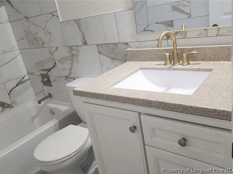4916 Rosehill Rd — Photo 12