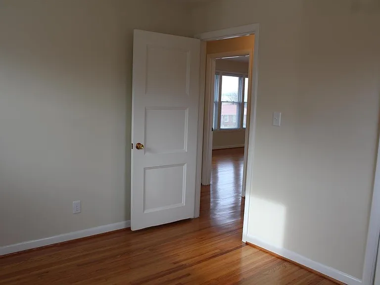 530 Annex Ave — Photo 7