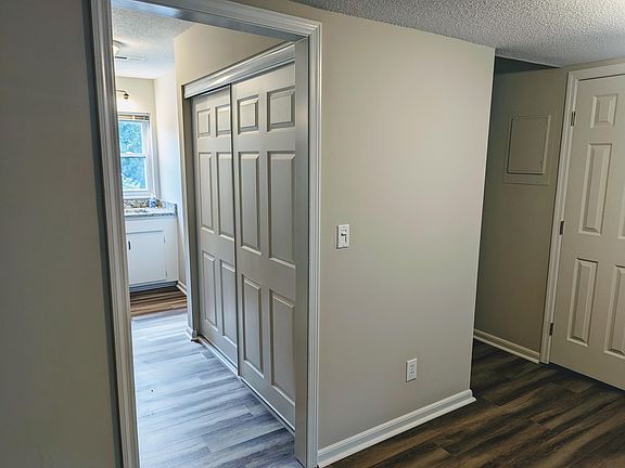 5th image of 105-124 Asbury Way #122
