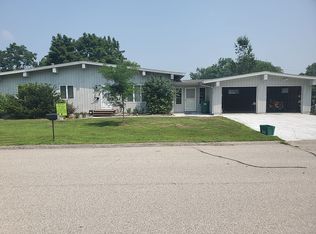 724 5th St W, Wabasha, MN 55981