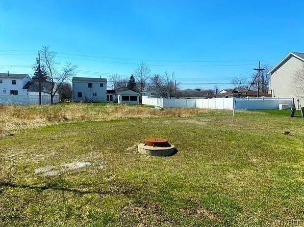 4 John Alex Dr #12, Buffalo, NY 14224