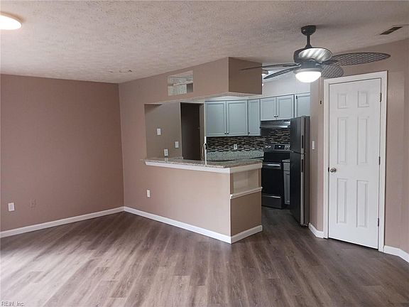 4th image of 89 Cape Dorey Dr