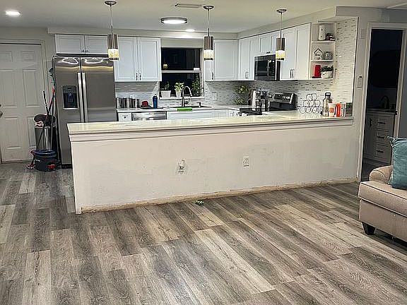 3rd image of 8408 N Orange Pl