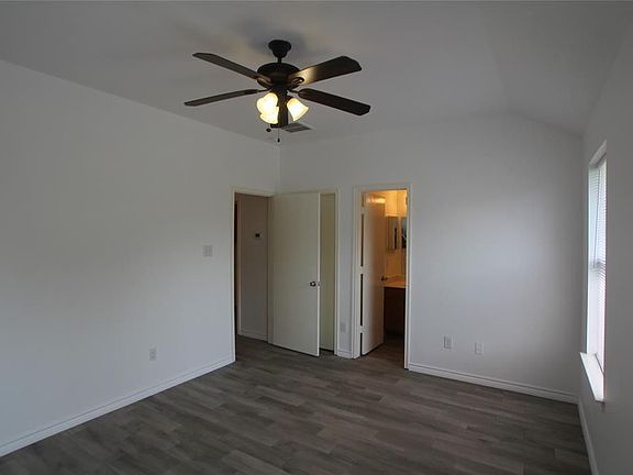 5th image of 11010 Clear Villa Ln