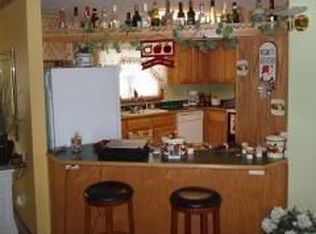 110 Fulton Dr, Columbus Junction, IA 52738