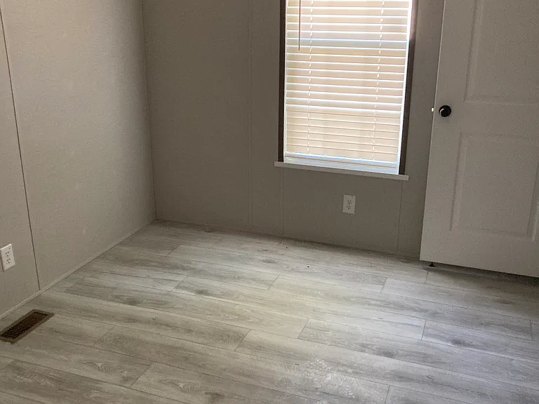 1508 S Greeley Hwy #22 — Photo 8