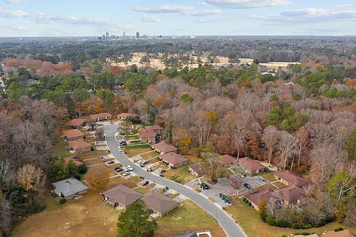 Woodpecker Court Duplexes Photo 1