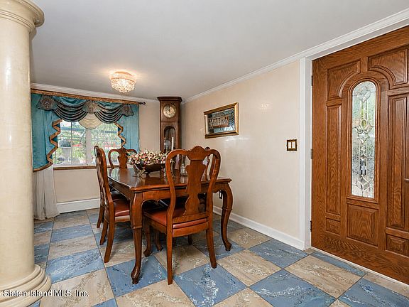 5th image of 1807 Richmond Rd