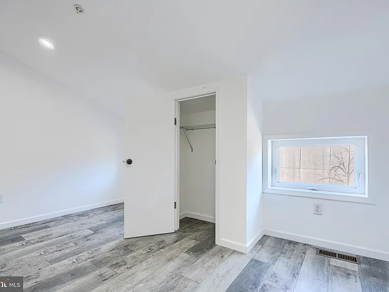 7 Carrollton Ave — Photo 23