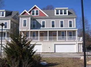 9 Honora Ln #9, Buzzards Bay, MA 02532