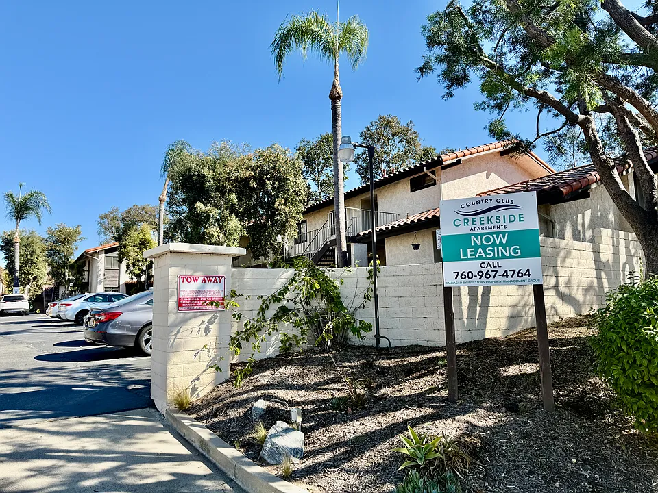 Country Club Creekside Apartments