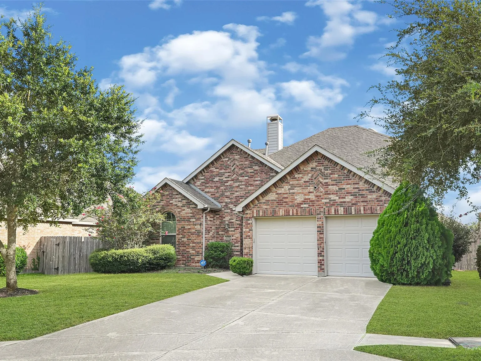 4 bed, 3.0 bath, 2191 sqft, $2,750 — Photo 2