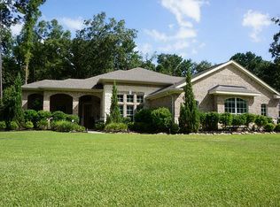 1102 Commons Waterway Dr, Huffman, TX 77336