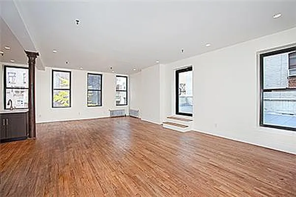 Rented by Buchbinder & Warren | media 20