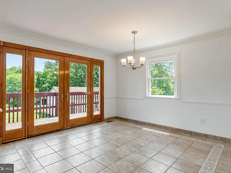 11325 Bacon Race Rd — Photo 10
