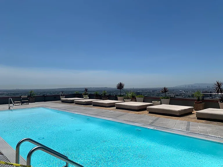 1100 Wilshire Blvd #2507 — Photo 6