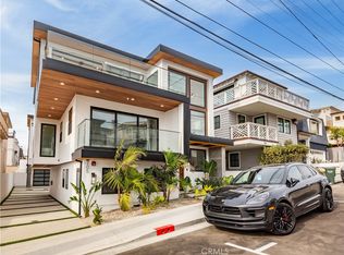 705 2nd St, Hermosa Beach, CA 90254