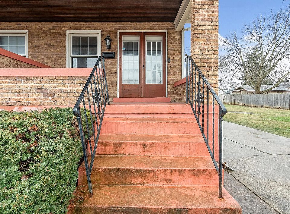 1st image of 2822 Linden Ave