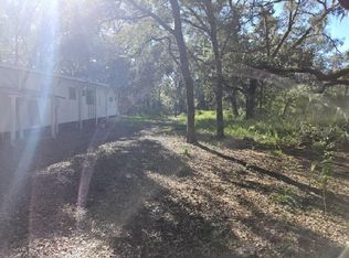 18867 SE 94th Pl, Ocklawaha, FL 32179