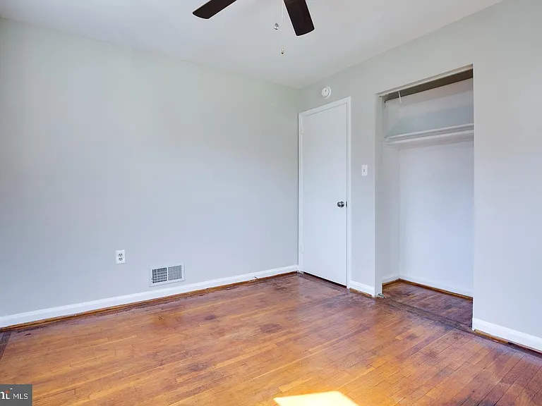502 N Mansfield St — Photo 21