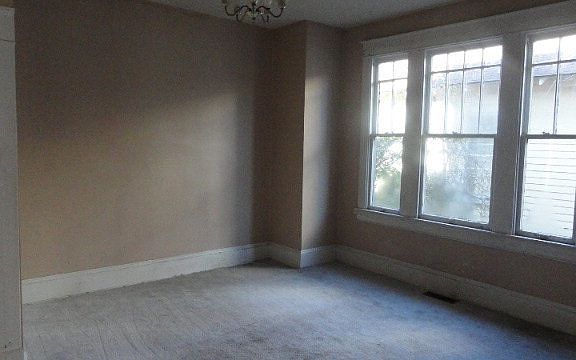5th image of 835 837 837 Sunset Avenue