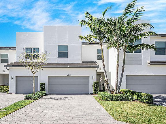 2nd image of 4823 Navali Drive