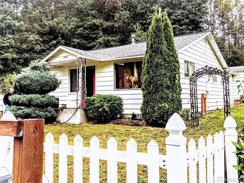 1st image of 1534 Corbet Dr NW