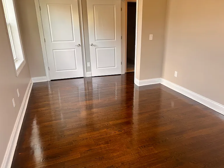 222 Montgomery St — Photo 4
