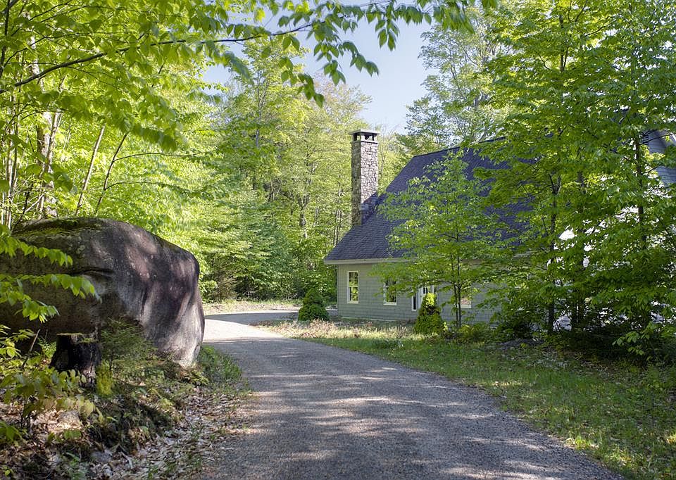 1st image of 66 Moongate Ln