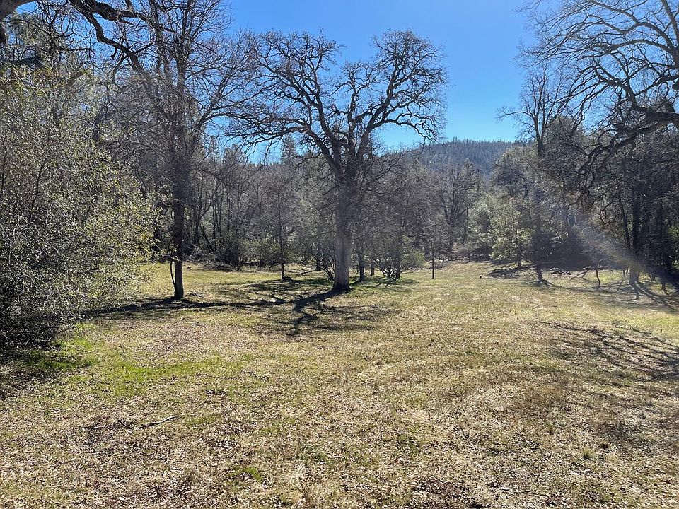 2nd image of 82 Stone Ridge Ln