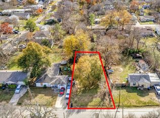 1207 Division St, Greenville, TX 75401