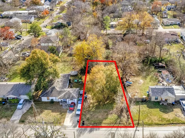 1207 Division St, Greenville, TX 75401