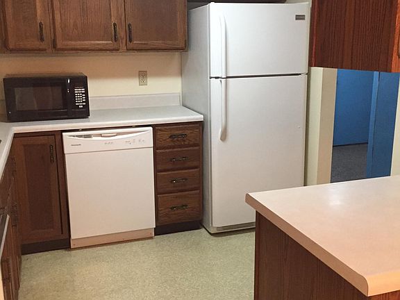2nd image of 1005 Peninsula Dr APT 4