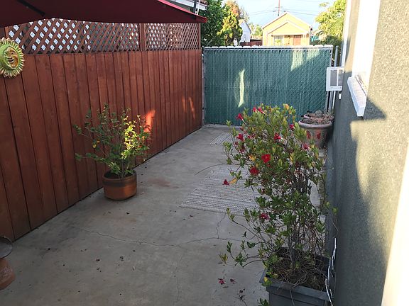 3rd image of 4455-57 32nd St