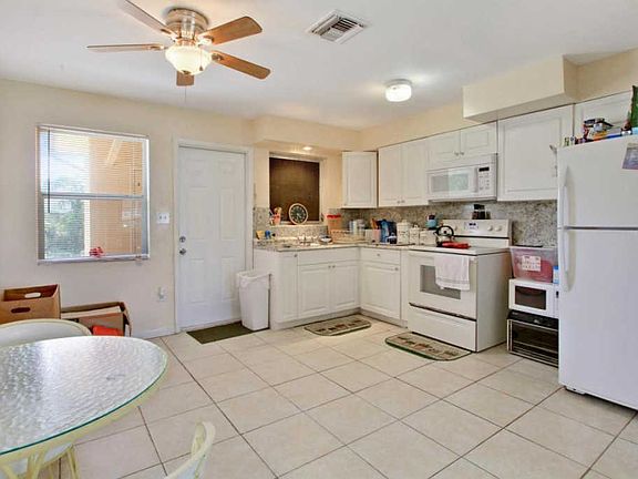 5th image of 840 Cypress Dr