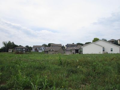 913 Gayle St, Papillion, NE, 68046