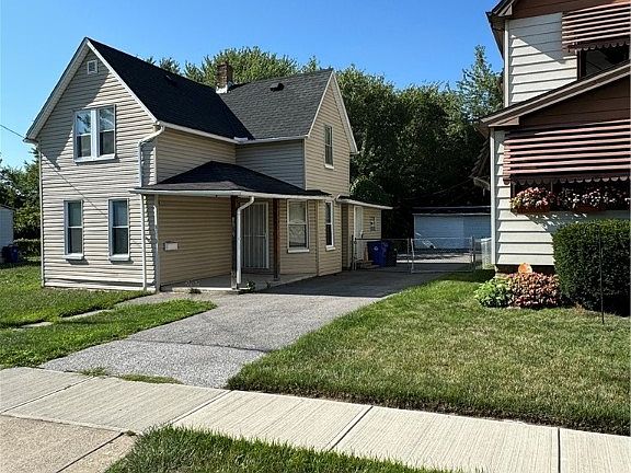 2nd image of 8019 Vineyard Ave