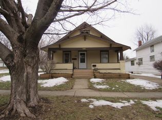 826 N West St, Carroll, IA 51401