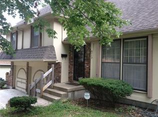 6713 E 124th St, Grandview, MO 64030