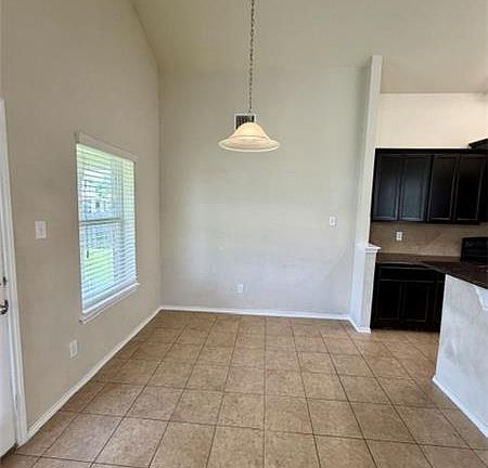 5th image of 6716 Costa Dr