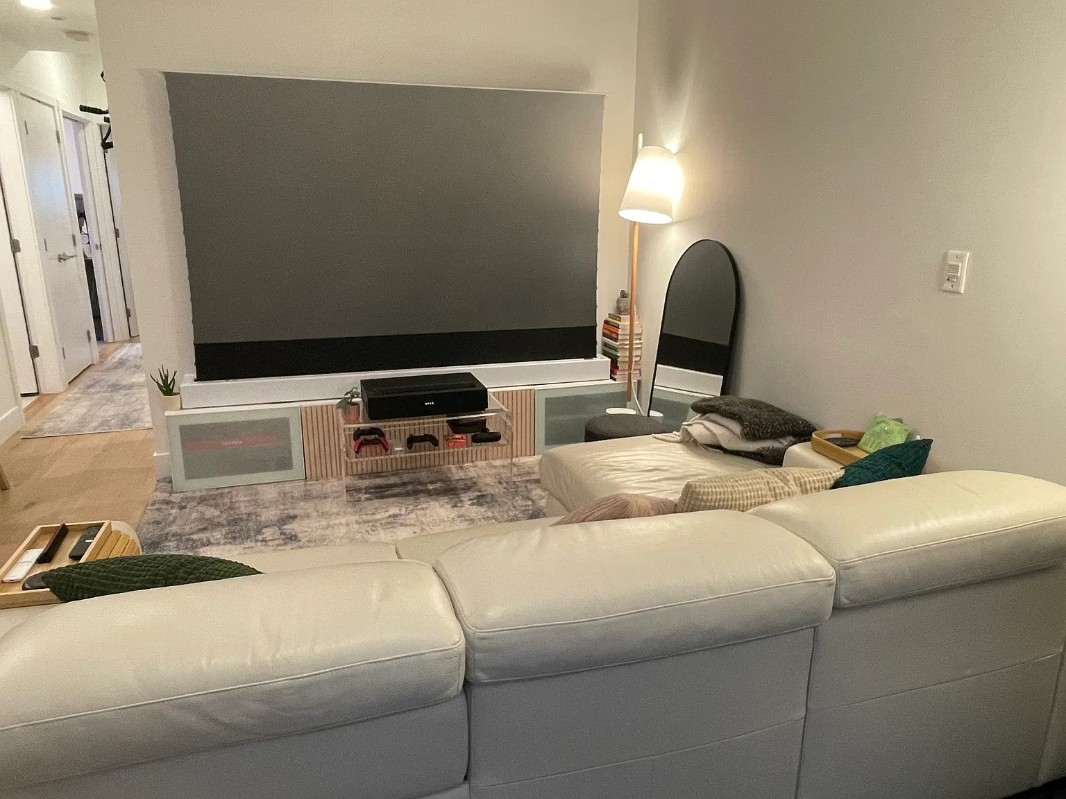 2 bed, 778 sqft, $4,450 — Photo 3