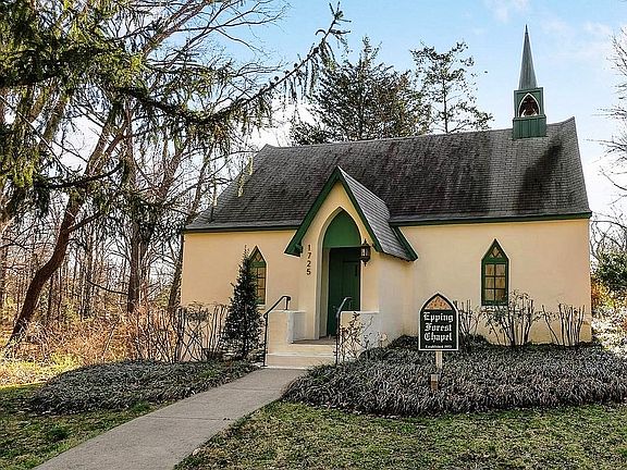 Neighborhood chapel