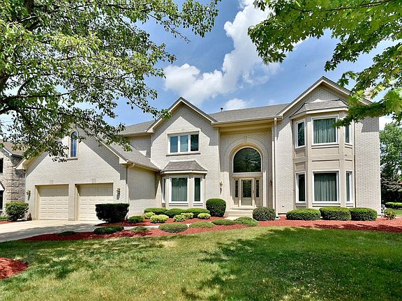 4th image of 119 Founders Pointe Dr S