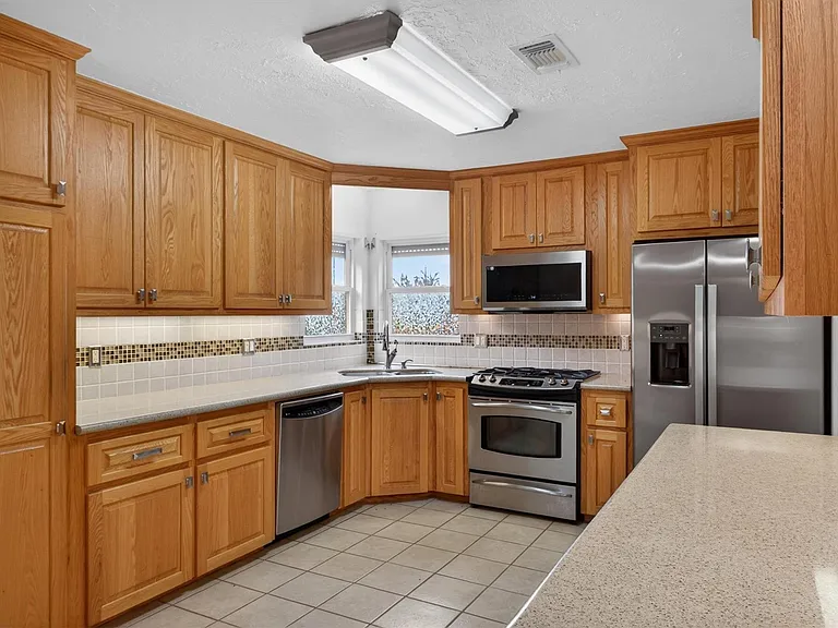 5611 Fraser Ave — Photo 8